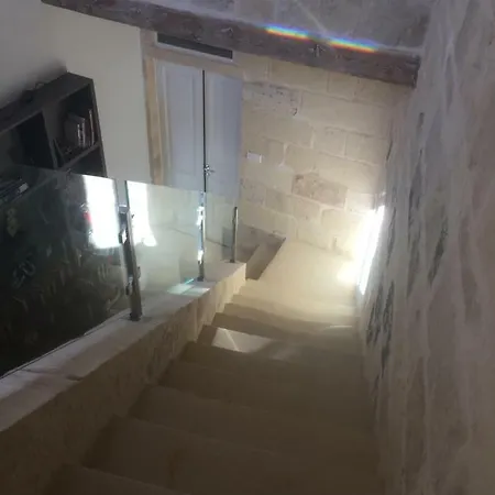 Pensión Farmhouse With Private Pool In Zurrieq